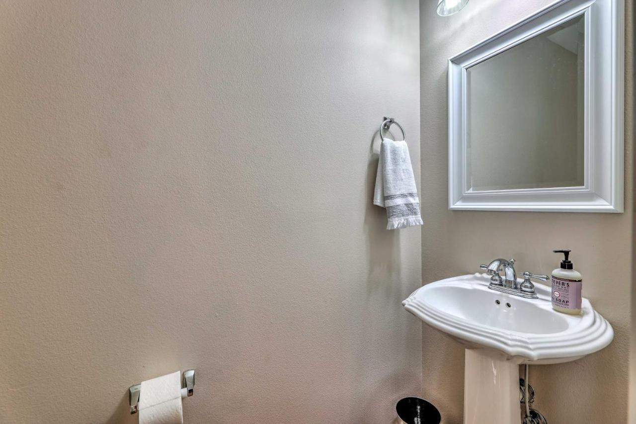 Charming Springdale Townhome About 5 Mi To Dtwn! ภายนอก รูปภาพ